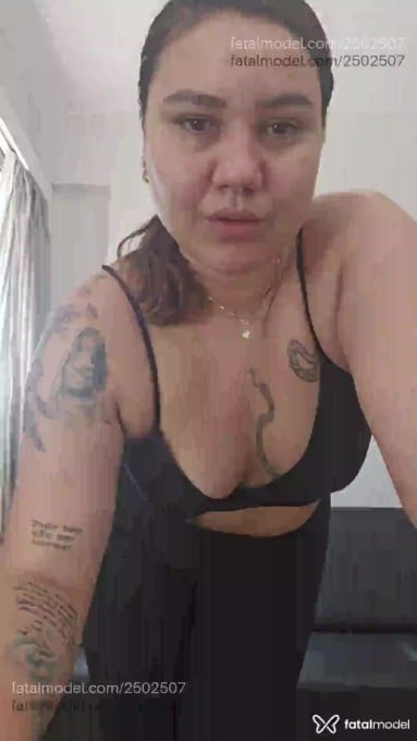 Acompanhante mulher com cabelo castanho de olhos castanhos em Brasília - Liz Oliver