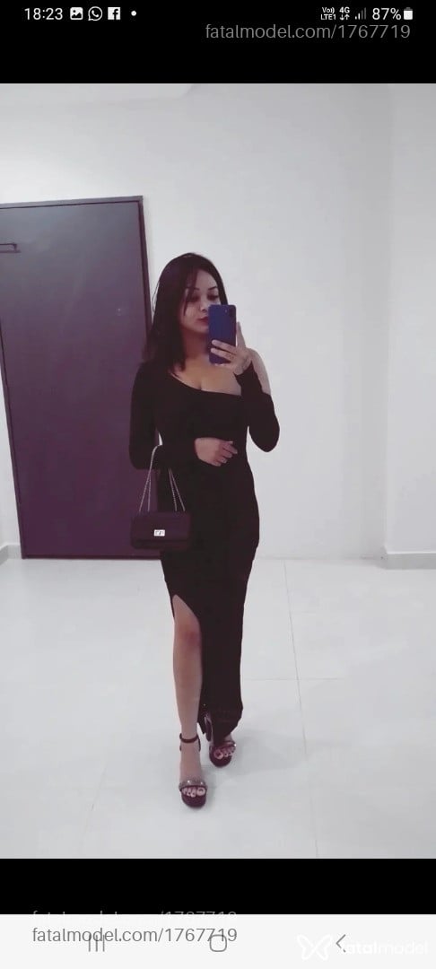Acompanhante mulher morena (o) de olhos castanhos - Valentina Acompanhante mulher morena (o) de olhos castanhos - Valentina