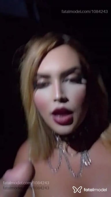 Acompanhante mulher trans morena (o) de olhos mel em Bebedouro Acompanhante mulher trans morena (o) de olhos mel em Bebedouro - Diih Gauchinh