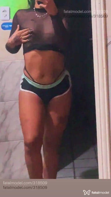 Acompanhante travesti morena (o) de olhos castanhos - Morena gostosa