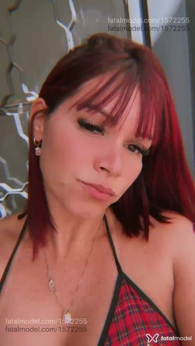 Acompanhante mulher ruiva (o) de olhos castanhos - Amanda