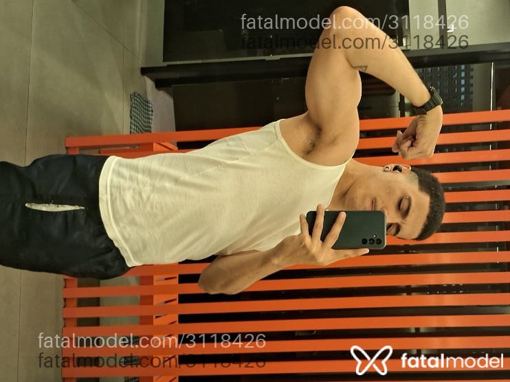Acompanhante homem morena (o) de olhos castanhos em Taubaté Acompanhante homem morena (o) de olhos castanhos em Taubaté - Vitor