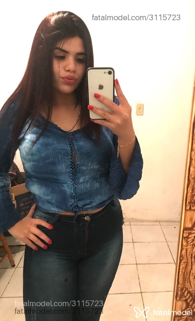Acompanhante mulher morena (o) de olhos castanhos em Estrela - Beatriz