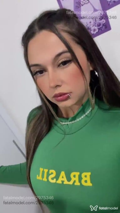 Acompanhante mulher loira (o) de olhos castanhos - Sofia Acompanhante mulher loira (o) de olhos castanhos - Sofia