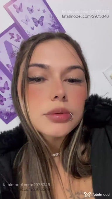 Acompanhante mulher loira (o) de olhos castanhos - Sofia Acompanhante mulher loira (o) de olhos castanhos - Sofia