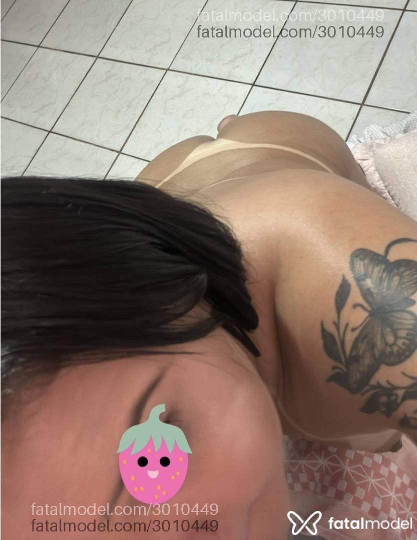 Acompanhante mulher com cabelo castanho de olhos castanhos em Vila Velha - Kiara Aguiar