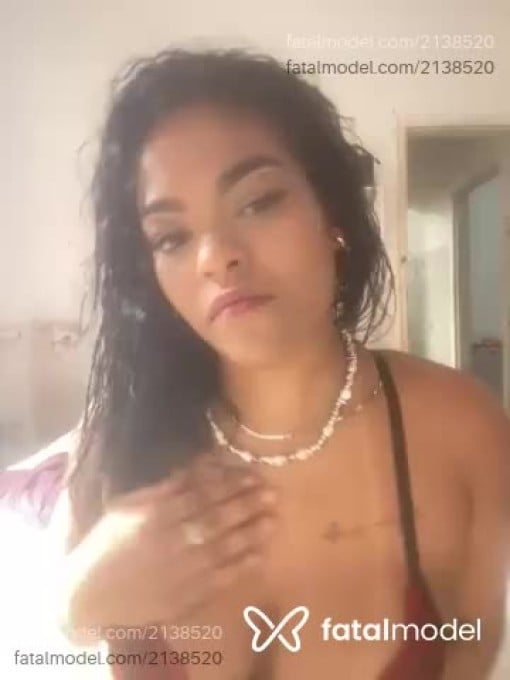 Acompanhante mulher morena (o) de olhos castanhos em Jundiaí Acompanhante mulher morena (o) de olhos castanhos em Jundiaí - Regiane Oliver