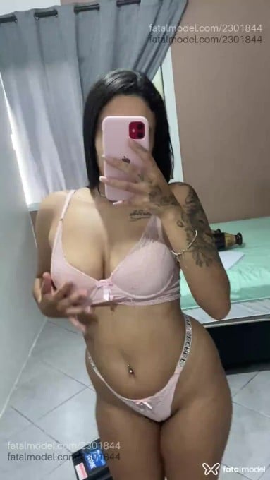 Acompanhante mulher morena (o) de olhos castanhos em Caraguatatuba Acompanhante mulher morena (o) de olhos castanhos em Caraguatatuba - Angel