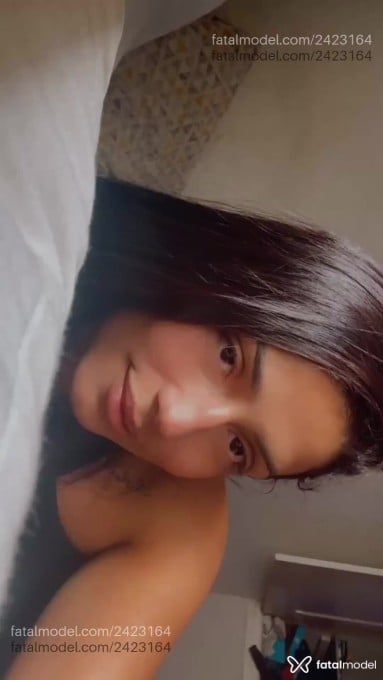 Acompanhante mulher morena (o) de olhos pretos - Samantha