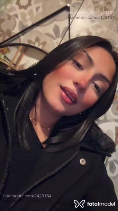 Acompanhante mulher morena (o) de olhos pretos - Samantha