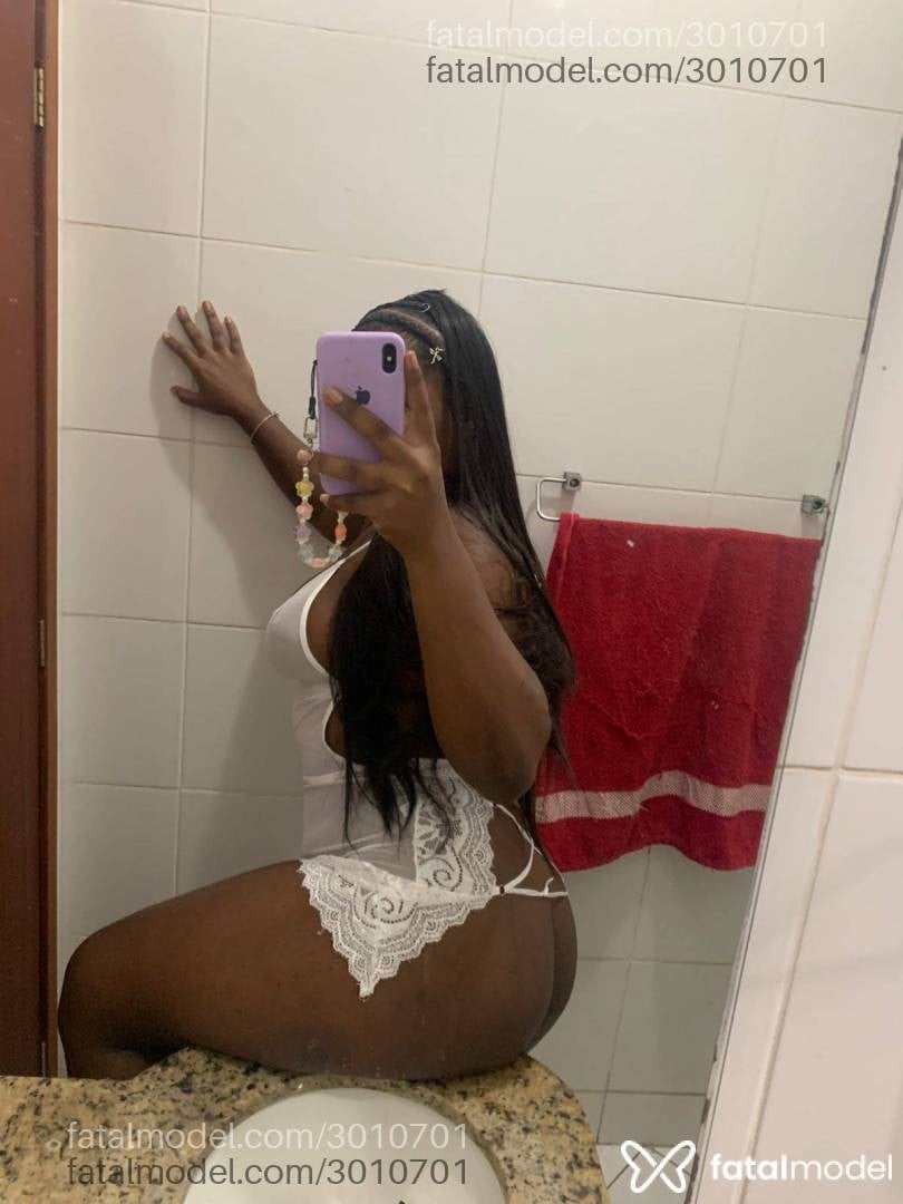 Acompanhante mulher com cabelo castanho de olhos castanhos em Itaocara - Júlia