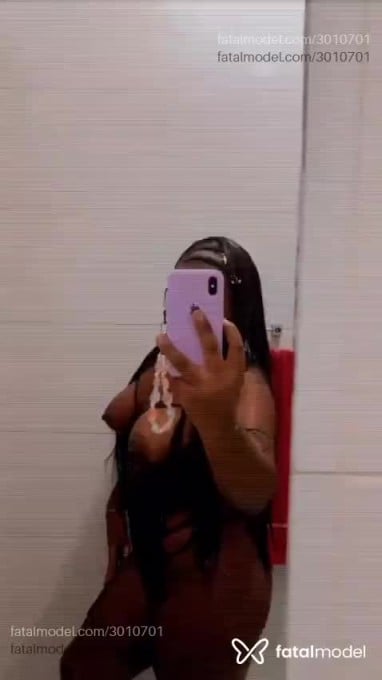 Acompanhante mulher com cabelo castanho de olhos castanhos em Itaocara - Júlia
