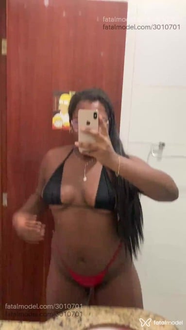 Acompanhante mulher com cabelo castanho de olhos castanhos em Campos dos Goytacazes - Júlia Castro
