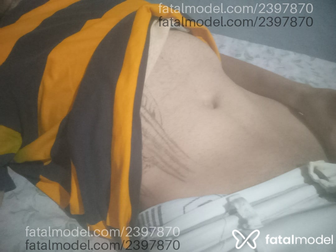 Acompanhante homem morena (o) de olhos pretos - SuperFetichii