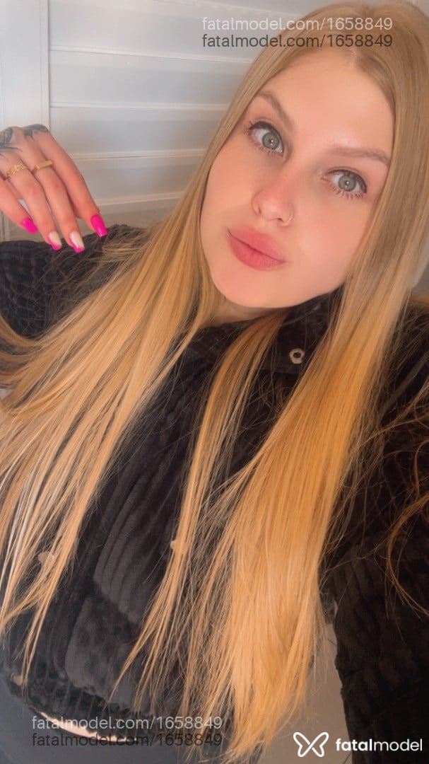 Acompanhante mulher loira (o) de olhos azuis em Caxias do Sul - Jenifer Schmidt