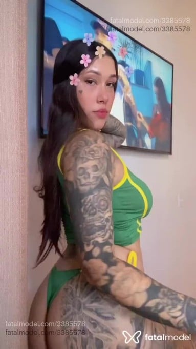 Acompanhante mulher com cabelo castanho de olhos castanhos - Morgana