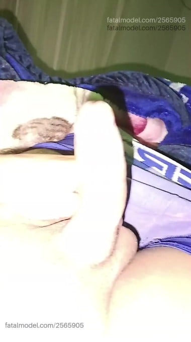 Acompanhante homem com cabelo castanho de olhos castanhos em São José Acompanhante homem com cabelo castanho de olhos castanhos em São José - Josiel