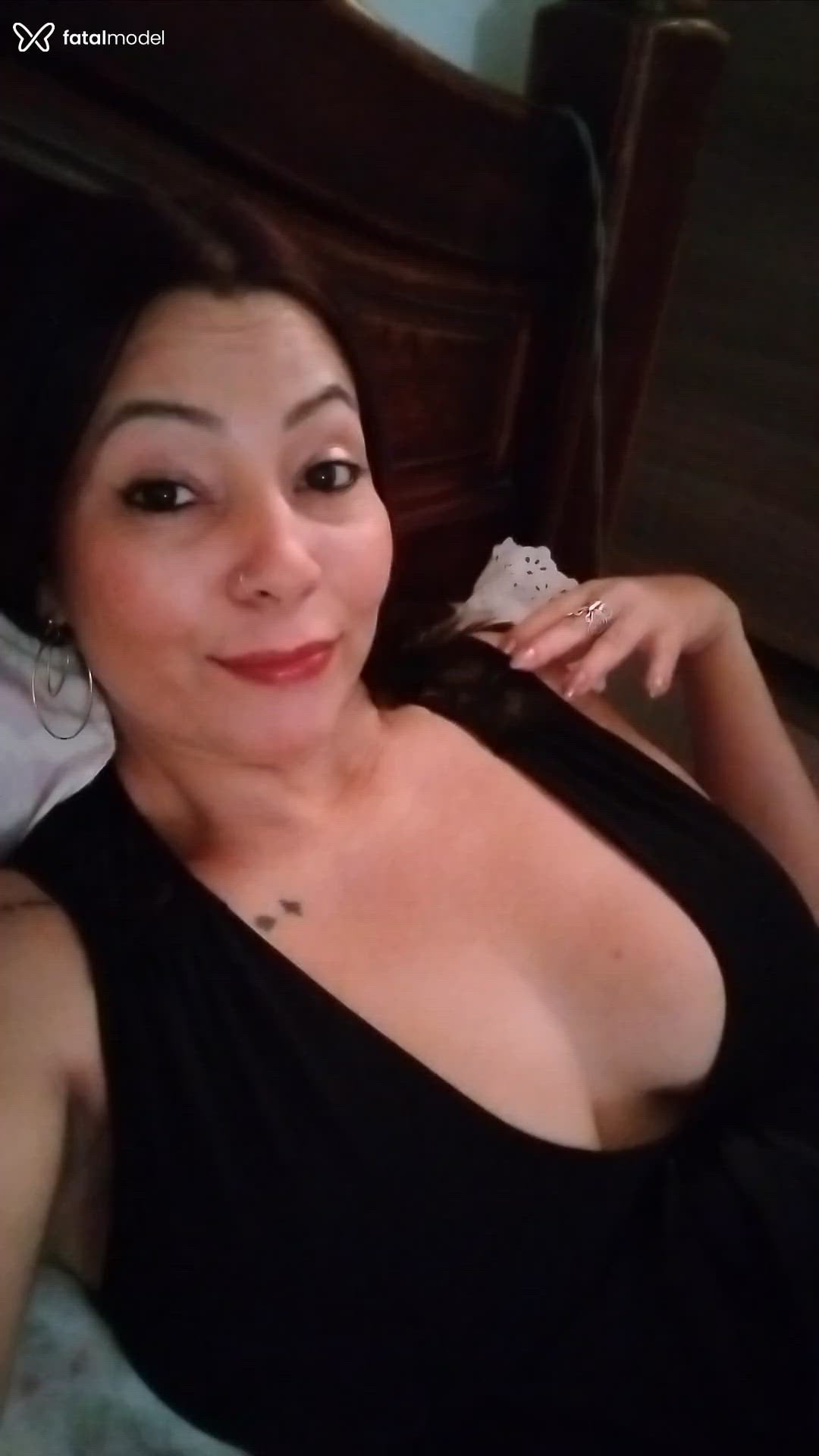 Acompanhante mulher com cabelo castanho de olhos castanhos - Anick