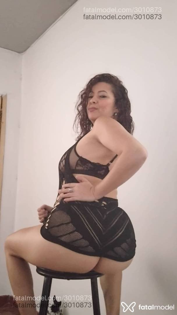Acompanhante mulher com cabelo castanho de olhos castanhos - Anick