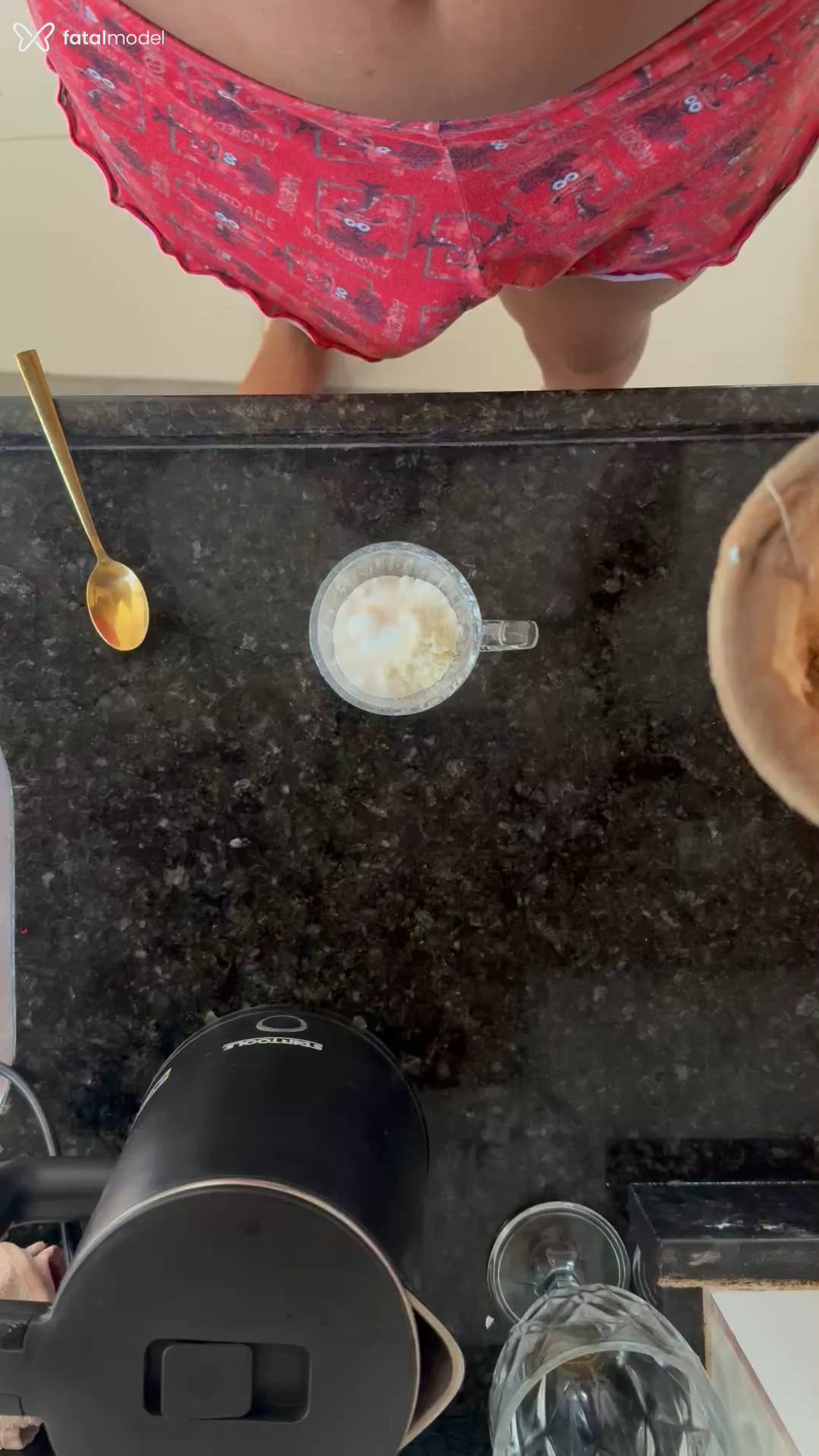 Acompanhante mulher trans morena (o) de olhos castanhos em Goiânia - Waylla Moreira