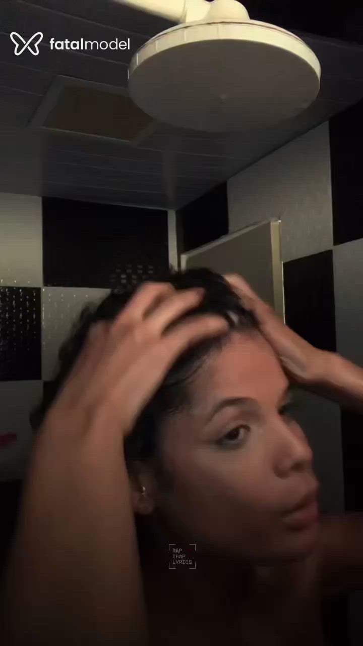 Acompanhante mulher trans ruiva (o) de olhos castanhos em Camaçari Acompanhante mulher trans ruiva (o) de olhos castanhos em Camaçari - Angel