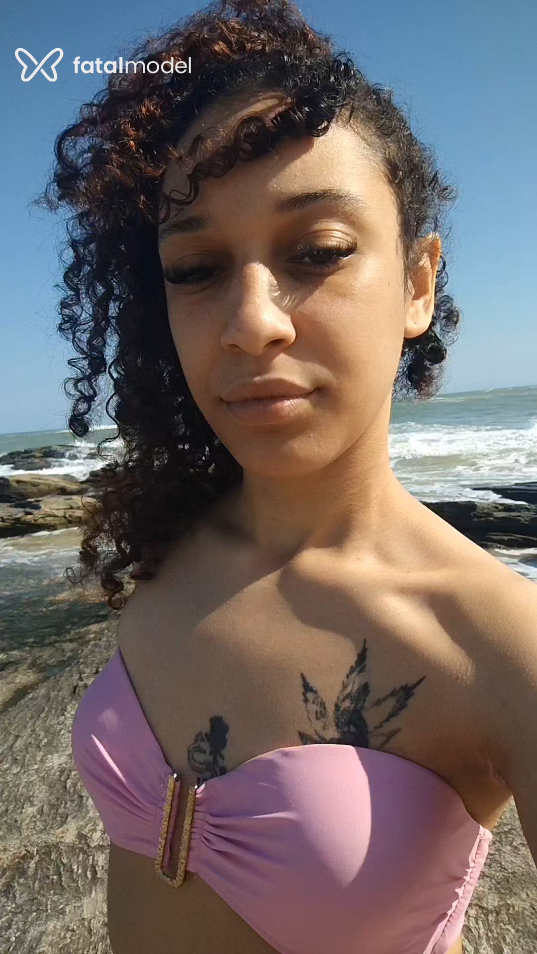 Acompanhante mulher ruiva (o) de olhos castanhos em Macaé Acompanhante mulher ruiva (o) de olhos castanhos em Macaé - Giulia