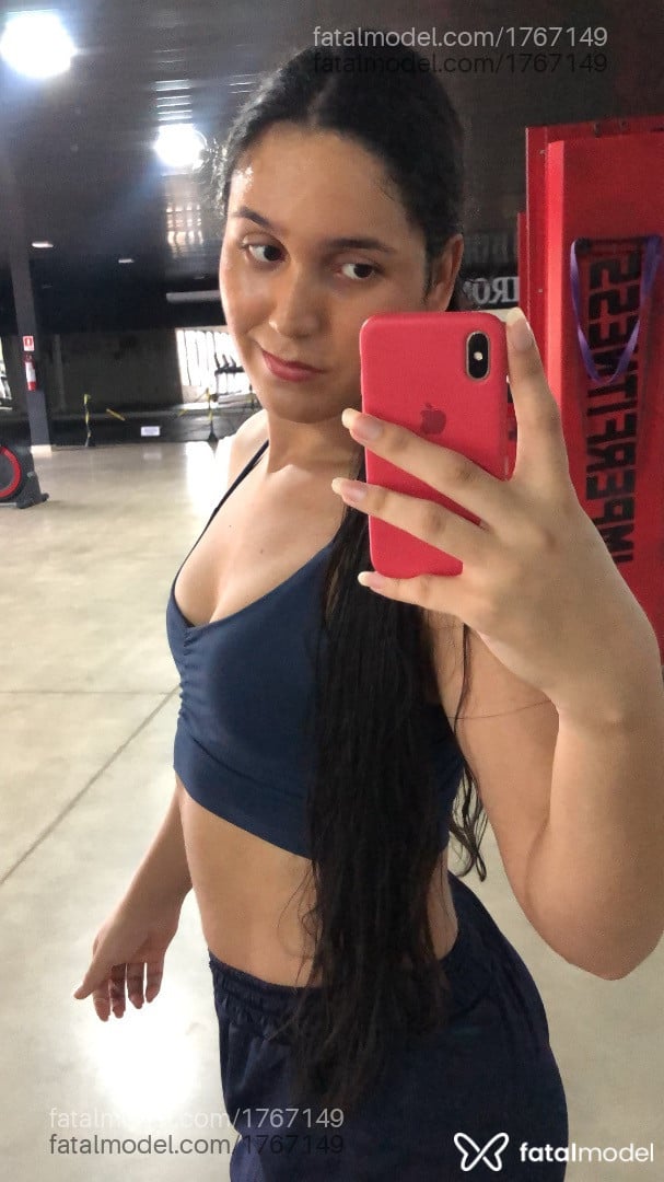 Acompanhante mulher trans morena (o) de olhos castanhos em Aparecida de Goiânia Acompanhante mulher trans morena (o) de olhos castanhos em Aparecida de Goiânia - Bella