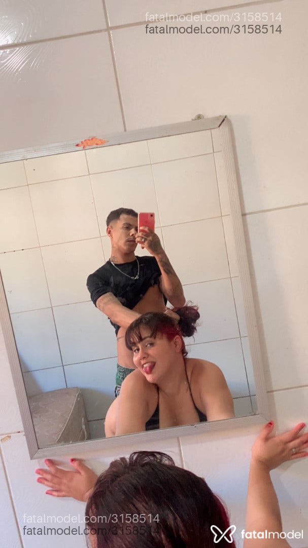 Acompanhante mulher com cabelo colorido de olhos castanhos em Paulista Acompanhante mulher com cabelo colorido de olhos castanhos em Paulista - Couple Paulistense