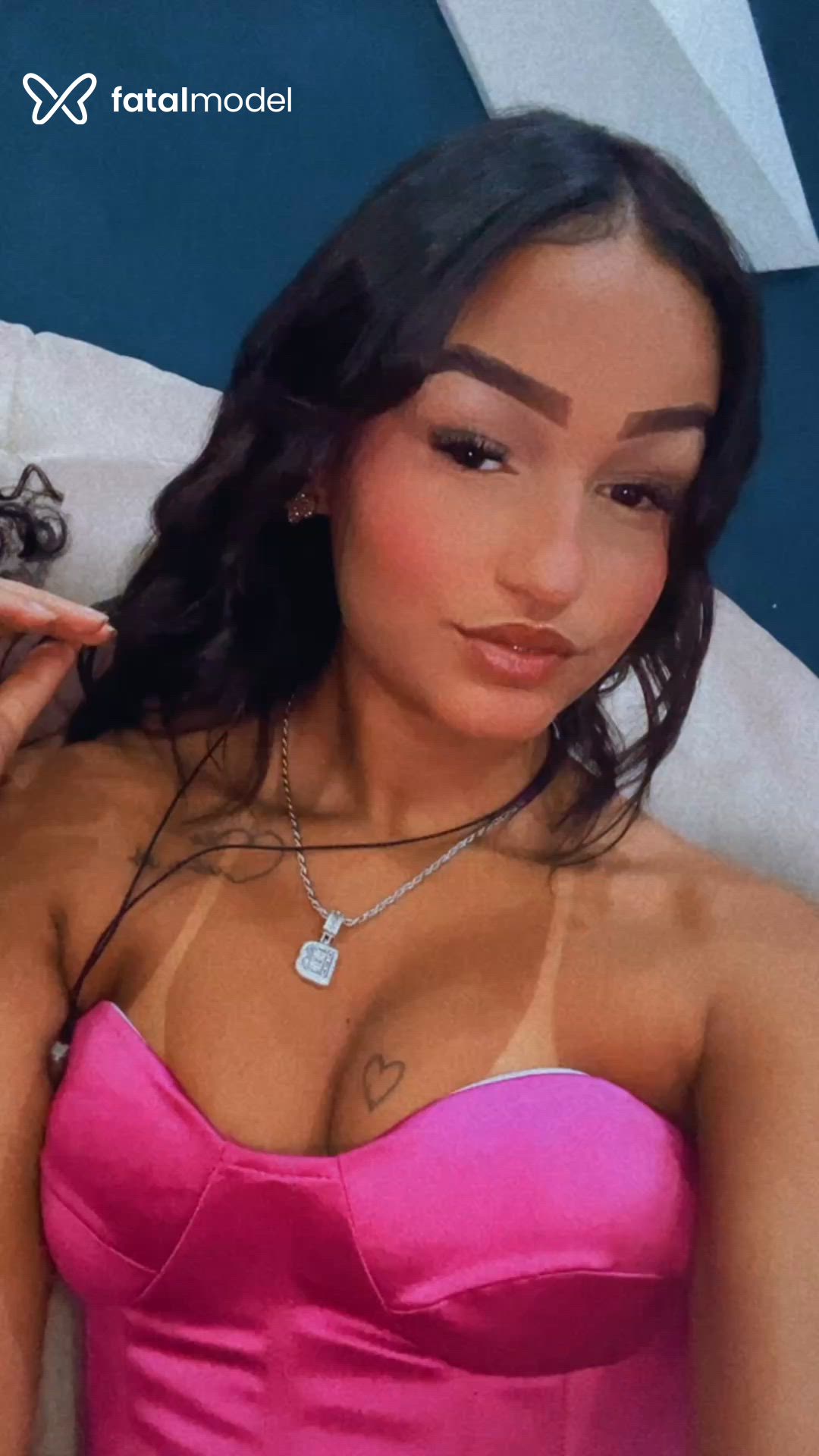 Acompanhante mulher morena (o) de olhos castanhos - Bblindaaa