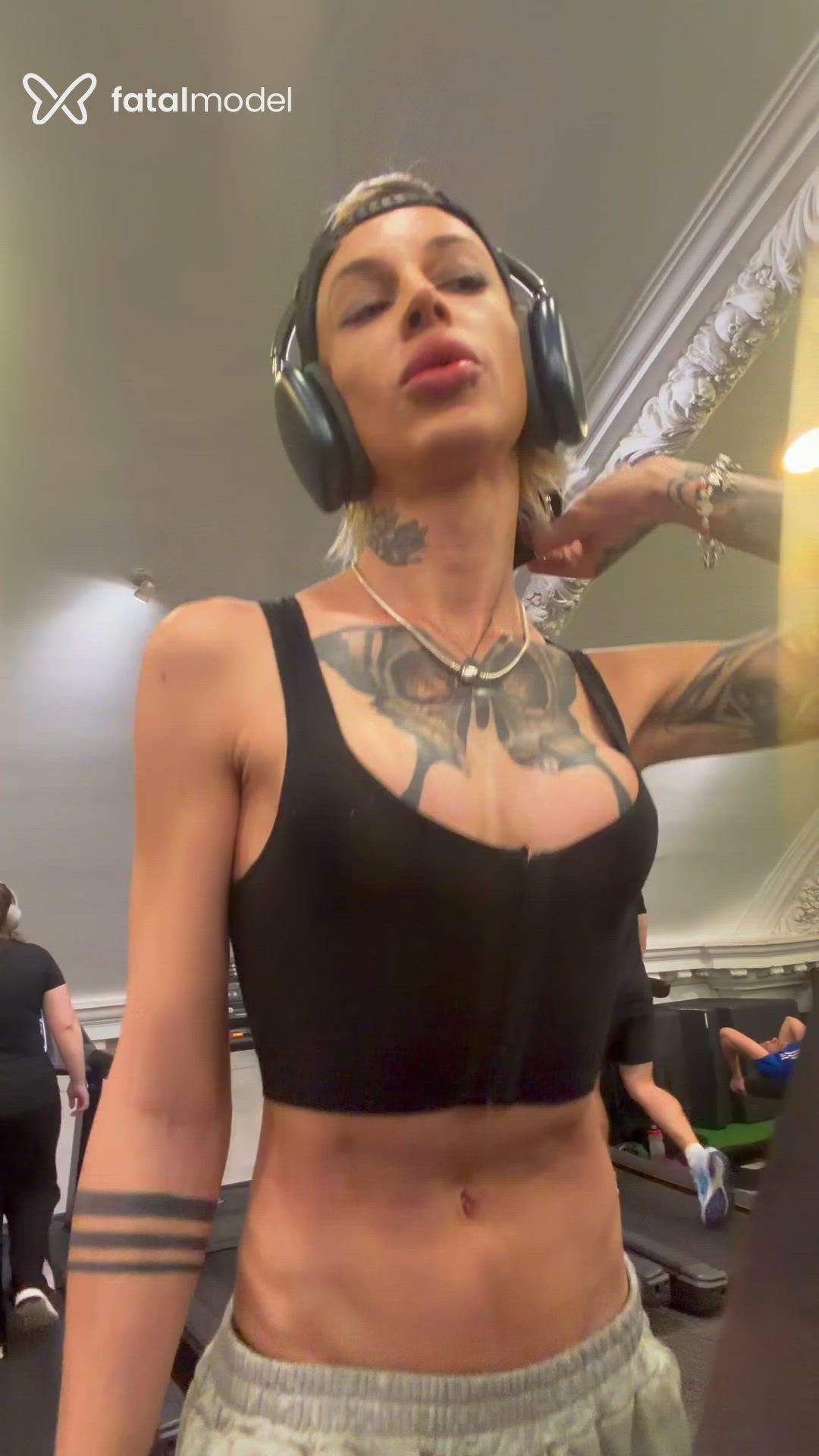 Acompanhante mulher trans loira (o) de olhos castanhos em Belo Horizonte - Viicio Secretto