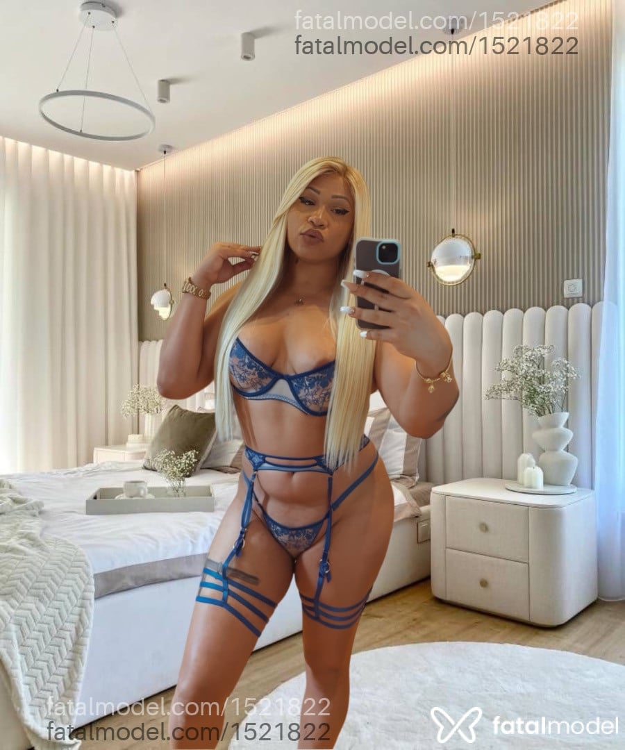 Acompanhante travesti loira (o) de olhos castanhos em Rio de Janeiro - Eloa beauty