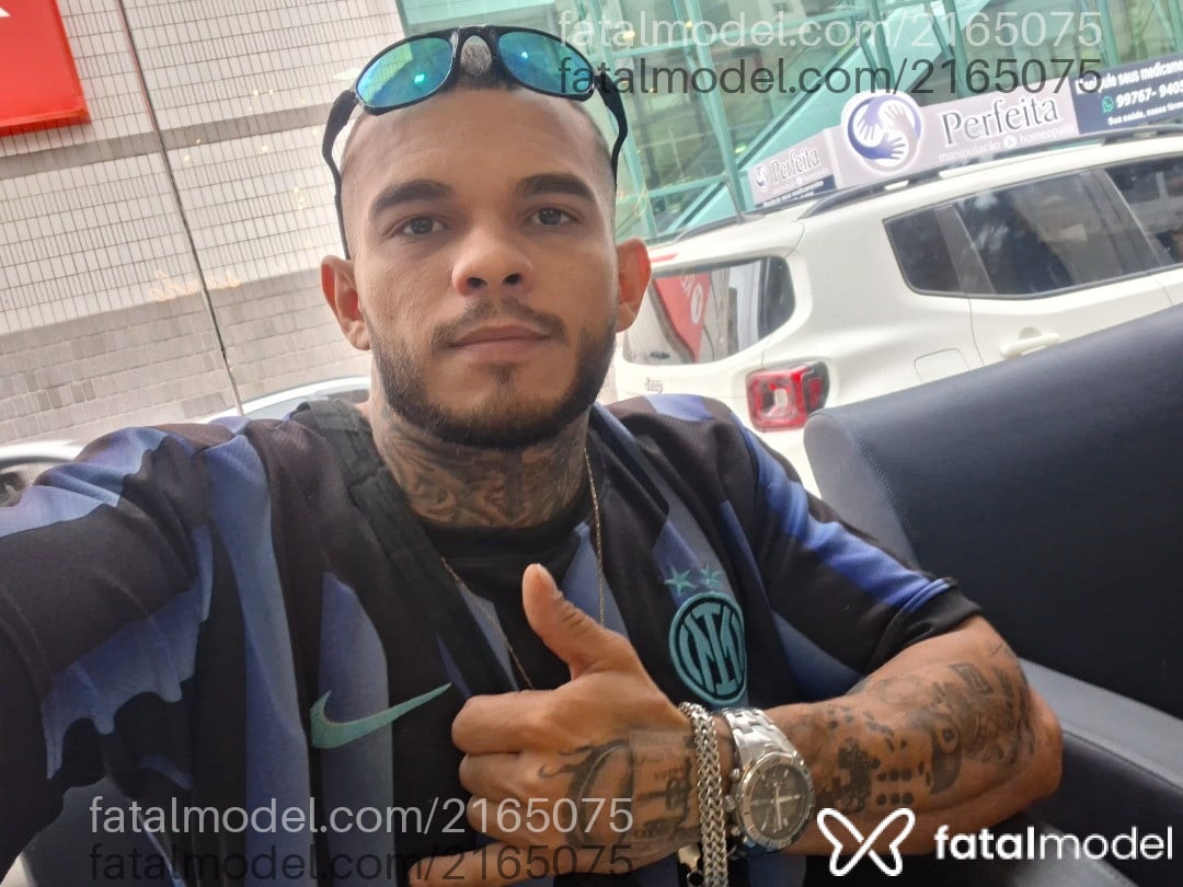 Acompanhante homem morena (o) de olhos castanhos em Porto Alegre - Guilherme