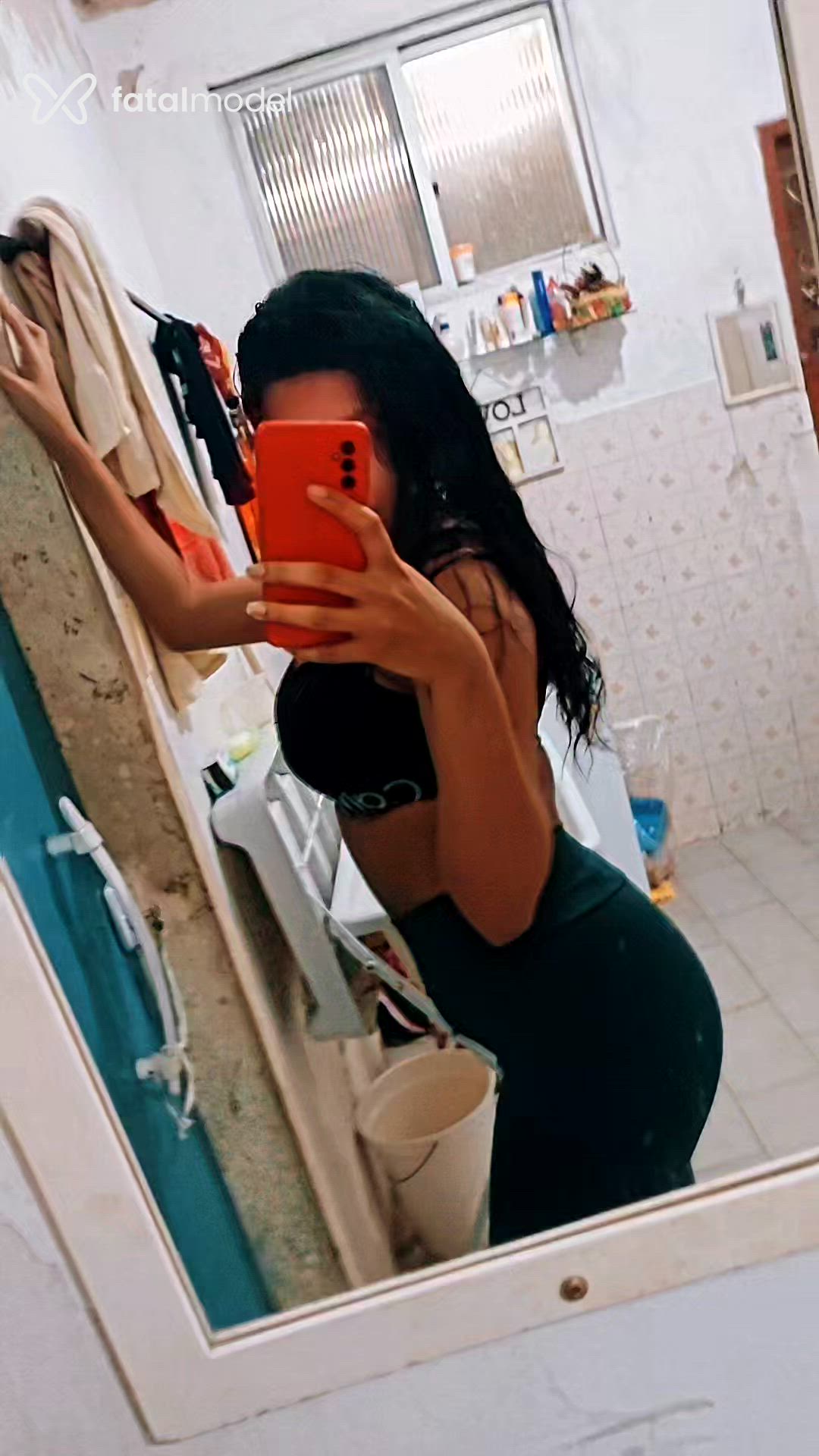 Acompanhante mulher morena (o) de olhos castanhos em São José dos Pinhais - Tainá Bahia