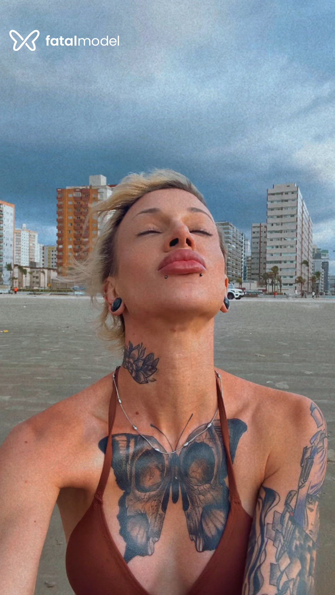 Acompanhante mulher trans loira (o) de olhos castanhos em Belo Horizonte - Viicio Secretto
