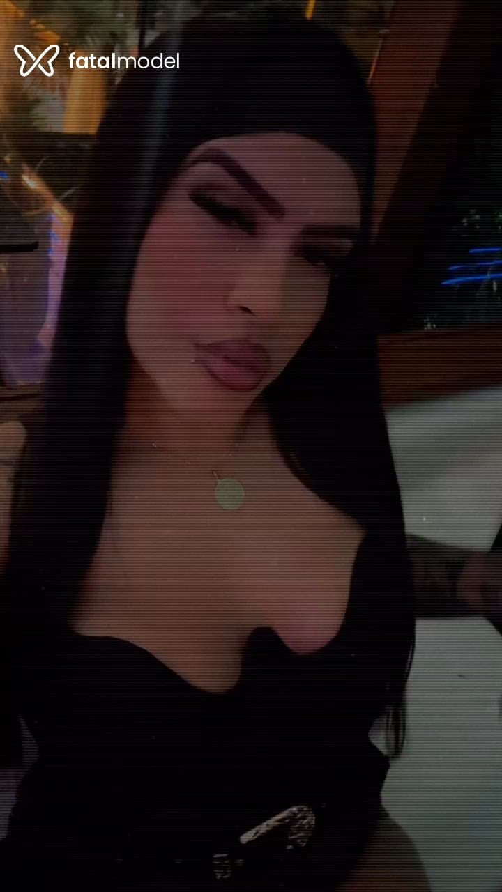 Acompanhante mulher morena (o) de olhos castanhos - Aline Fernanda