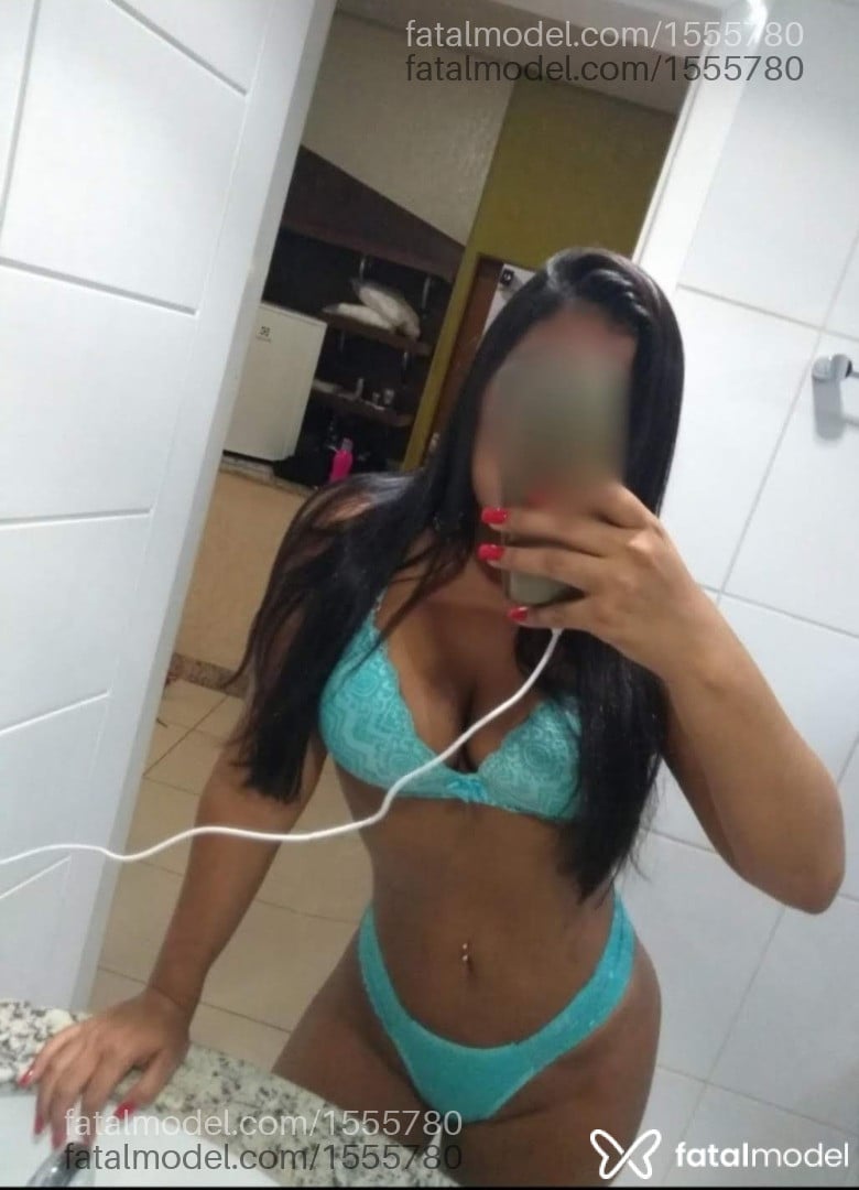 Acompanhante mulher morena (o) de olhos castanhos em Divinópolis - Bianca