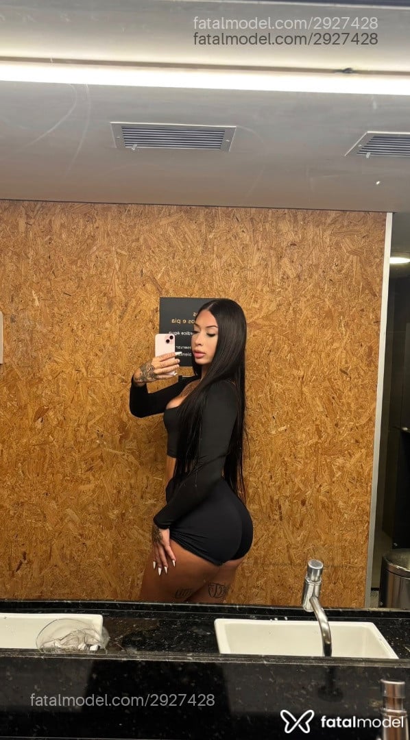 Acompanhante mulher trans morena (o) de olhos castanhos em Rio de Janeiro - Marina Montilho