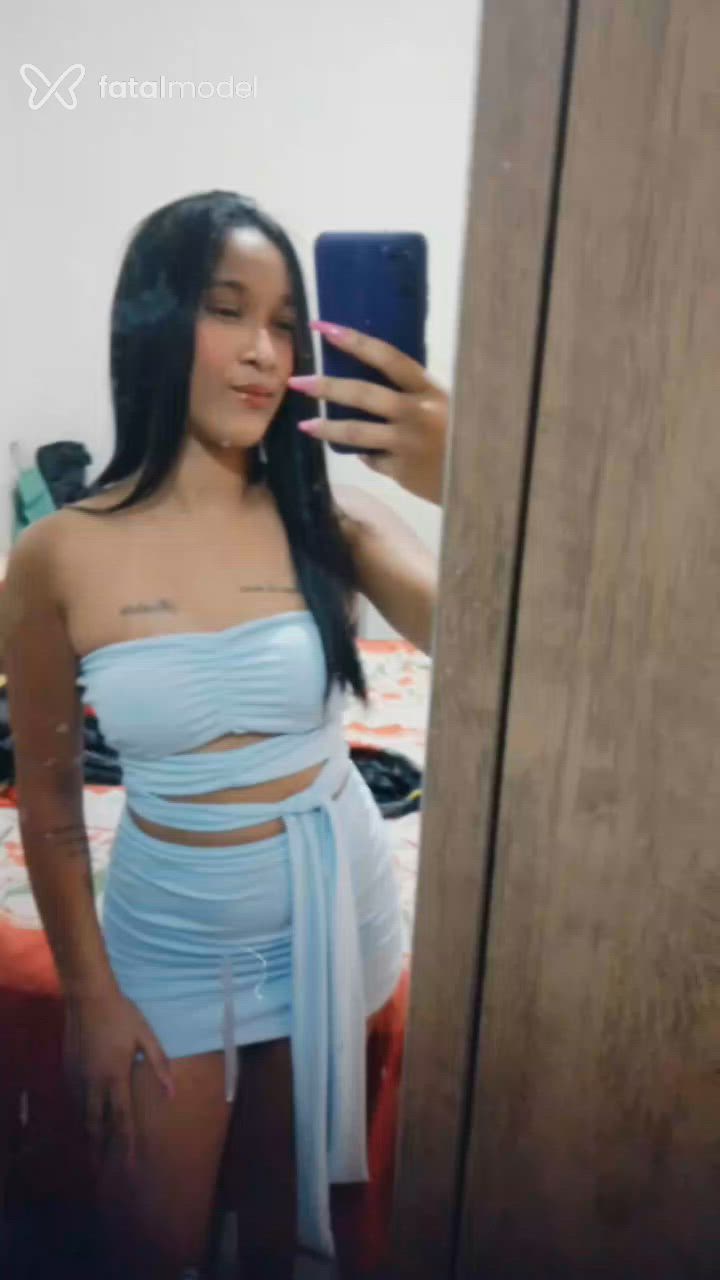 Acompanhante mulher morena (o) de olhos castanhos em Uberlândia - Lua