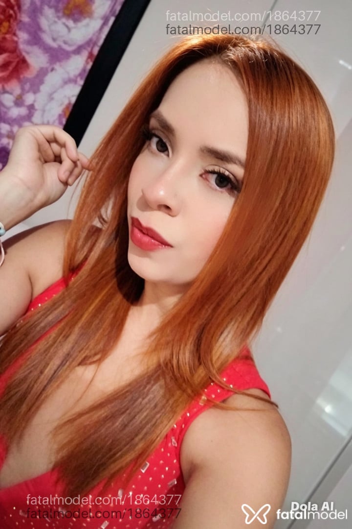 Acompanhante mulher loira (o) de olhos castanhos em Sorriso Acompanhante mulher loira (o) de olhos castanhos em Sorriso - Nanda Kah