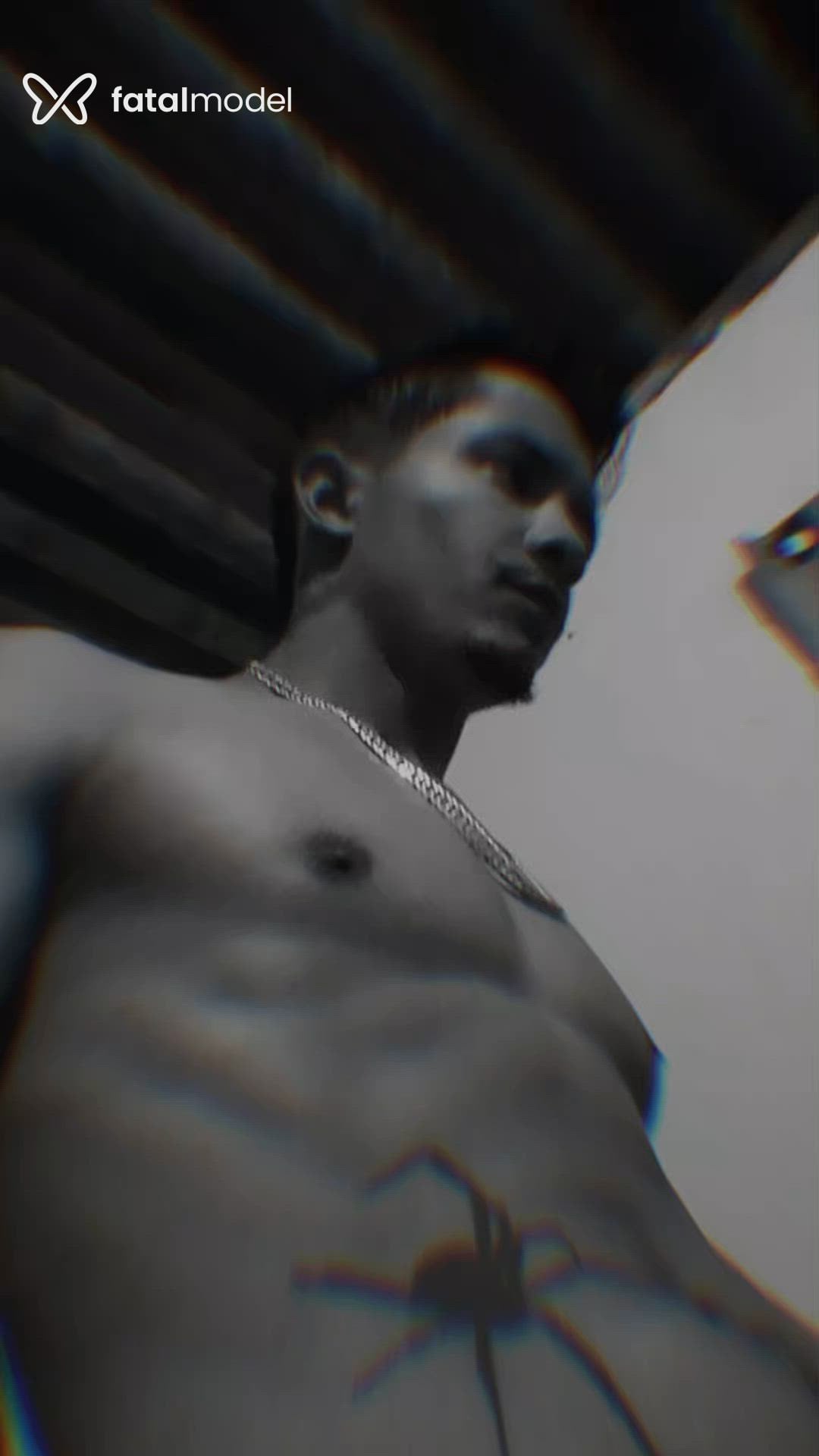 Acompanhante homem morena (o) de olhos castanhos em Belo Horizonte - Dmboy