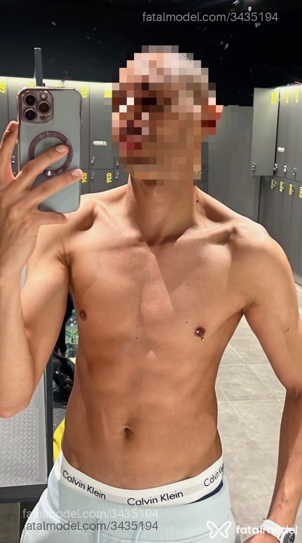 Acompanhante homem morena (o) de olhos castanhos em Ubiratã - Theohott