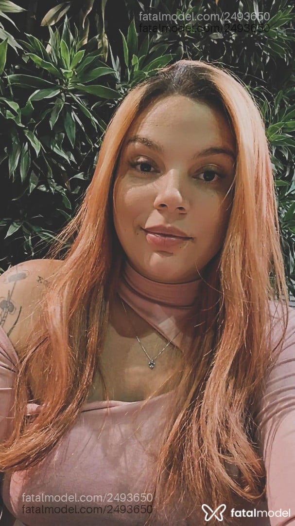 Acompanhante mulher ruiva (o) de olhos castanhos em Volta Redonda - Virgínia Fiuza