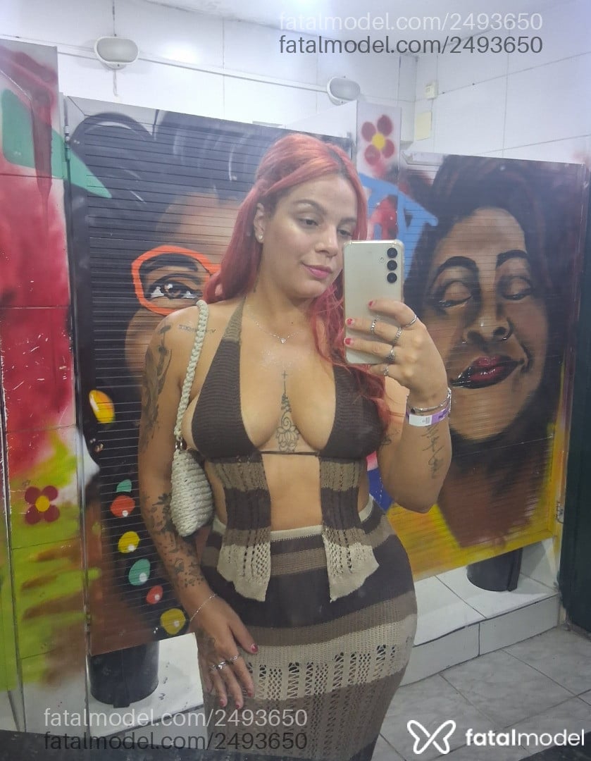 Acompanhante mulher ruiva (o) de olhos castanhos em Volta Redonda - Virgínia Fiuza