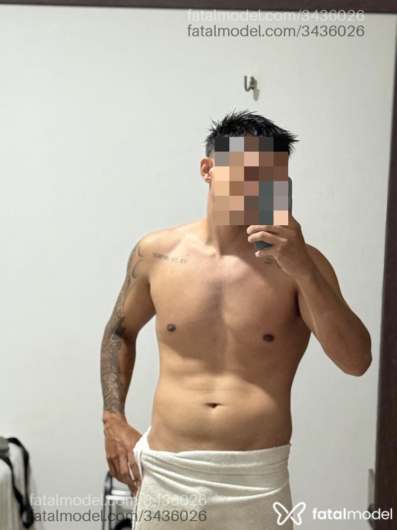 Acompanhante homem com cabelo castanho de olhos castanhos em Virtual - Jackjhon