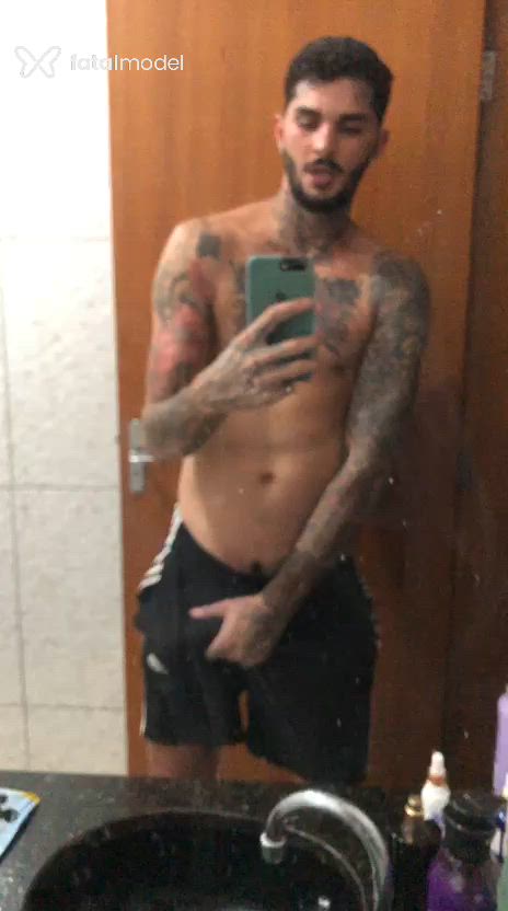 Acompanhante homem com cabelo castanho de olhos castanhos em Londrina - Will Dark