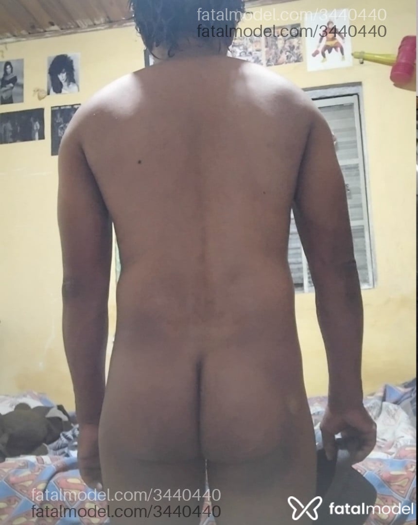 Acompanhante homem com cabelo castanho de olhos pretos em Bauru - Jhonatan Favis
