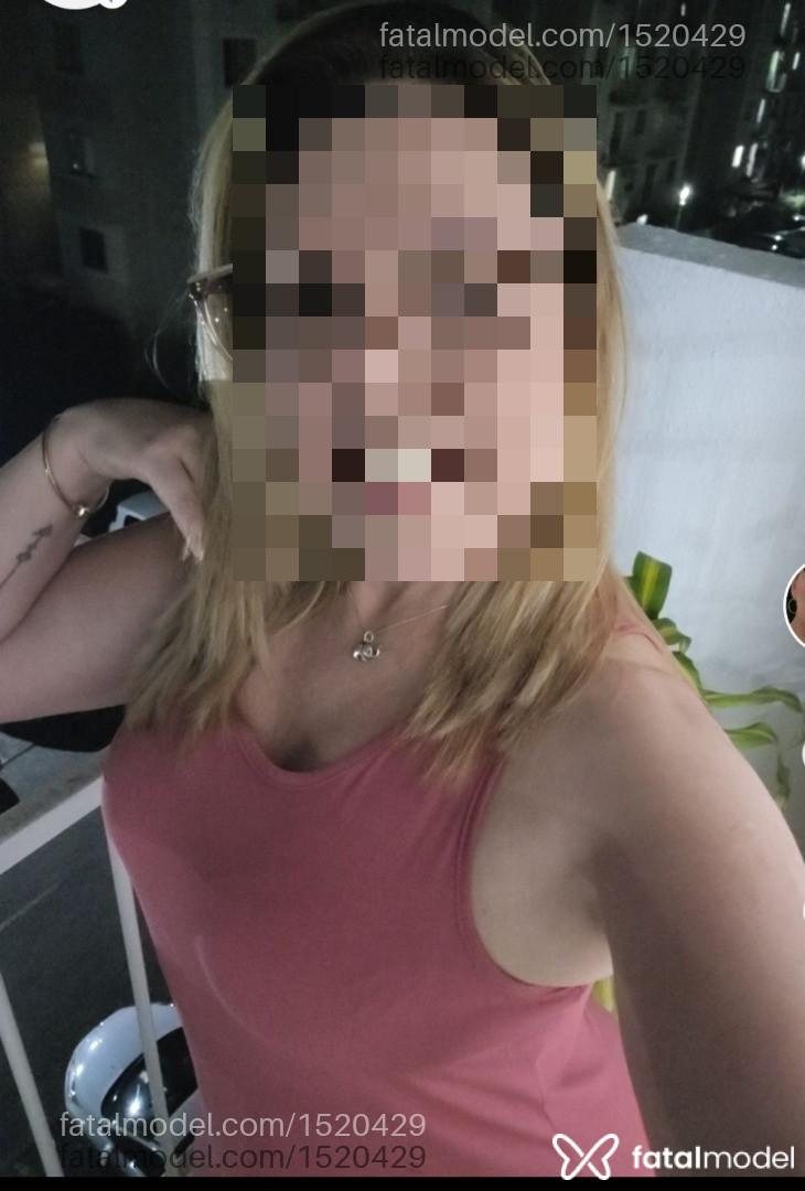 Acompanhante mulher loira (o) de olhos castanhos em Novo Hamburgo - Hellen müller