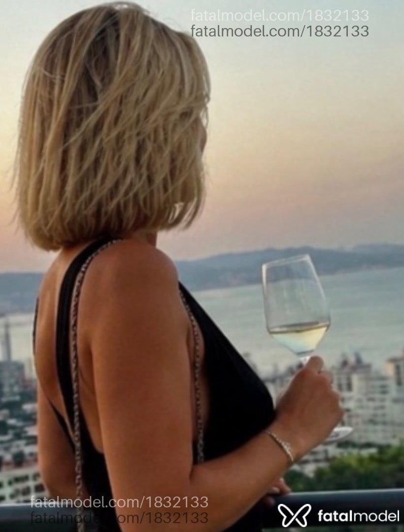 Acompanhante mulher loira (o) de olhos mel em São Paulo - Mel mel