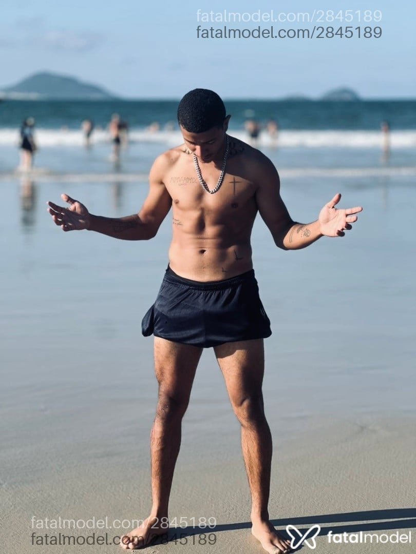 Acompanhante homem morena (o) de olhos castanhos - Diego Reis
