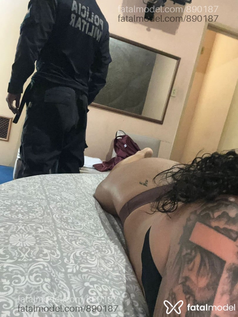 Acompanhante mulher ruiva (o) de olhos castanhos em Nova Friburgo - Isabella